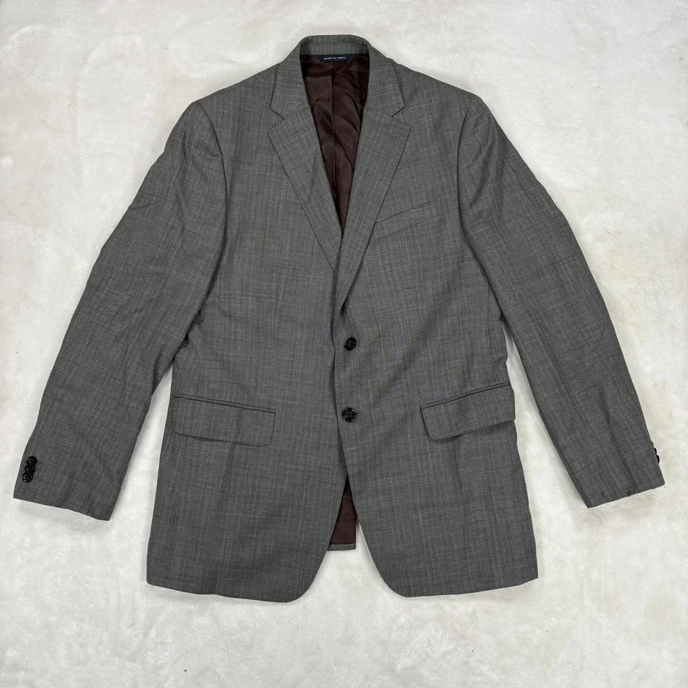 Banana Republic Modern Fit Suit Mens 42R 35x32 Gray Wool Herringbone 2 Piece